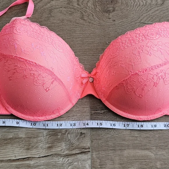 XOXO Bra - Picture 3 of 8